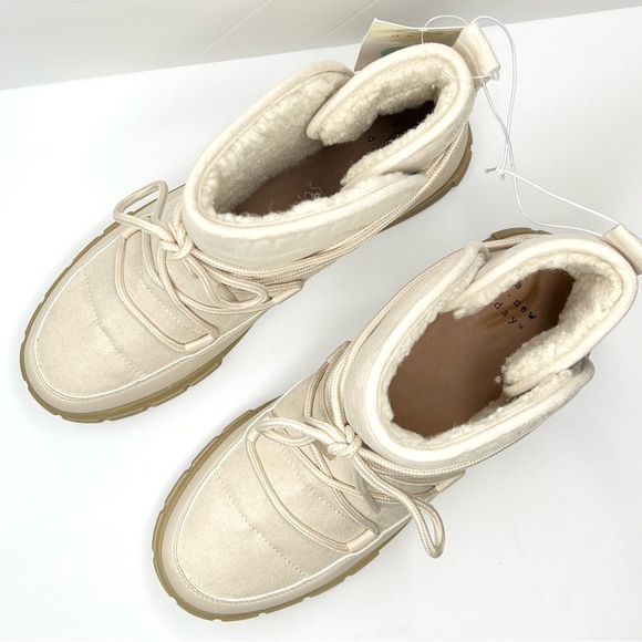 A New Day Erika Boots - Picture 6 of 10